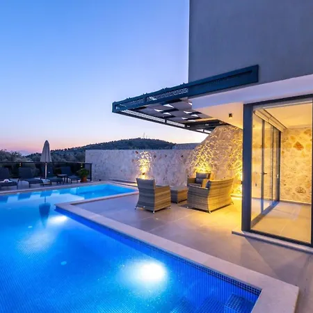 3 Bedroom With Private Pool * Kalkan