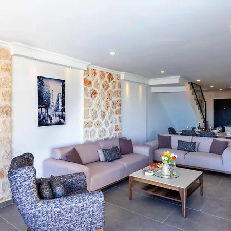 3 Bedroom With Private Pool Apartmán