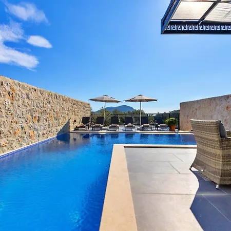 3 Bedroom With Private Pool Apartmán Kalkan