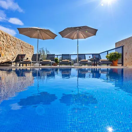 Apartamento 3 Bedroom With Private Pool