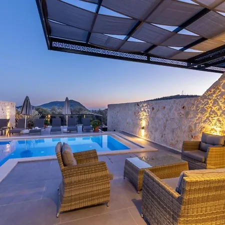 3 Bedroom With Private Pool Apartmán Kalkan
