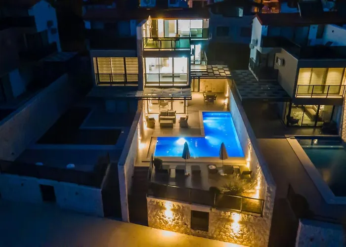 3 Bedroom With Private Pool Apartamento Kalkan