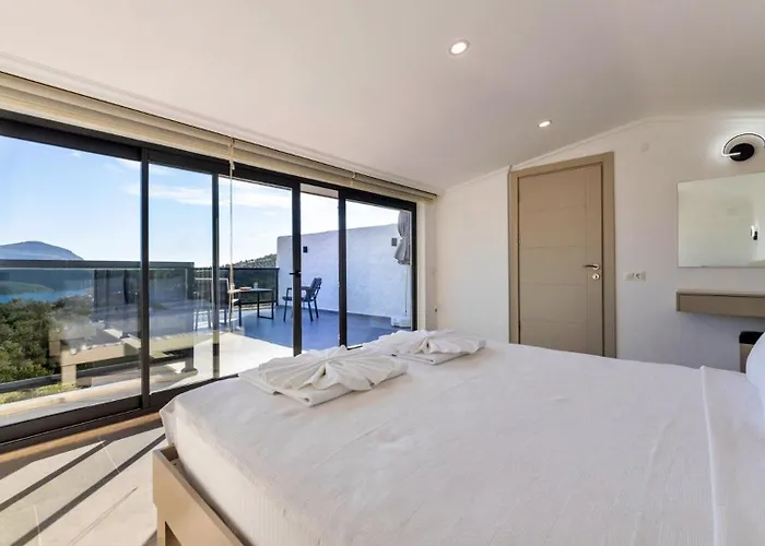 3 Bedroom With Private Pool * Kalkan