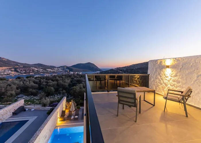 3 Bedroom With Private Pool Kalkan