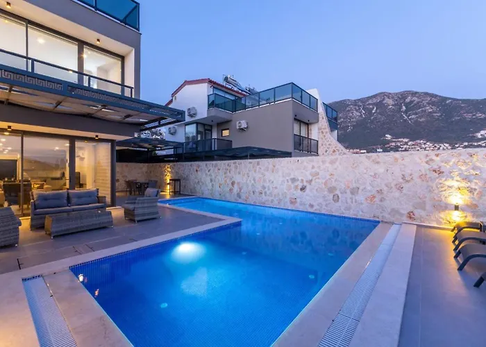 3 Bedroom With Private Pool Apartamento