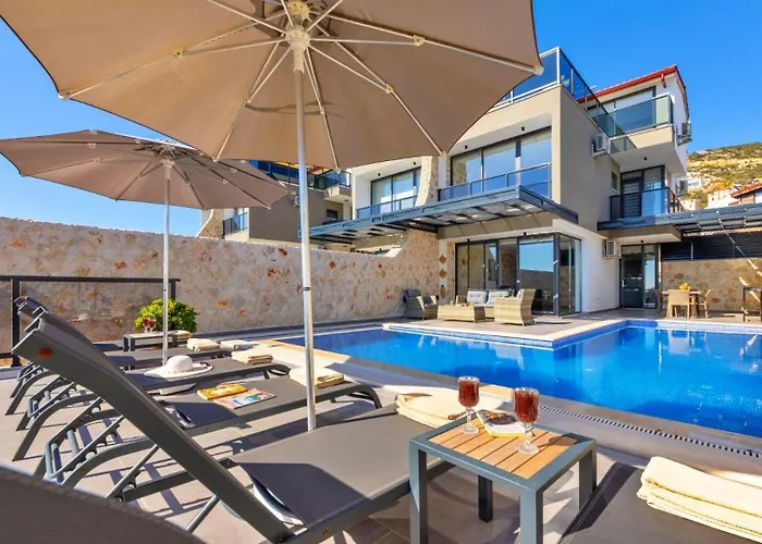 3 Bedroom With Private Pool Kalkan