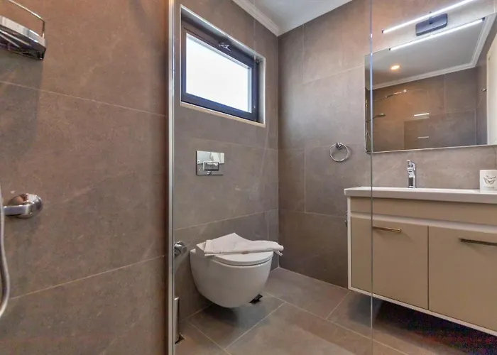 3 Bedroom With Private Pool Daire Kalkan