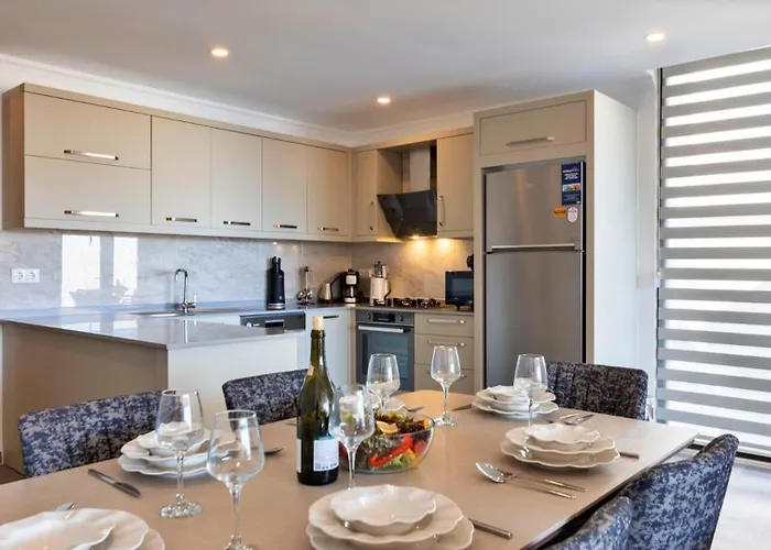 3 Bedroom With Private Pool *