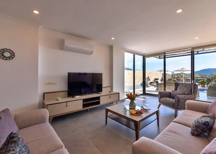 3 Bedroom With Private Pool