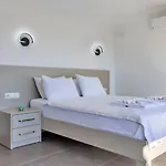 3 Bedroom With Private Pool Калкан