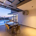 Апартаменты 3 Bedroom With Private Pool Калкан